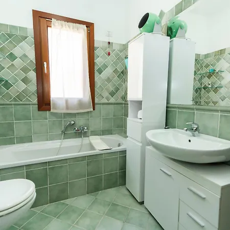 Luminoso E Pratico Con Spazio Esterno Appartement Olbia